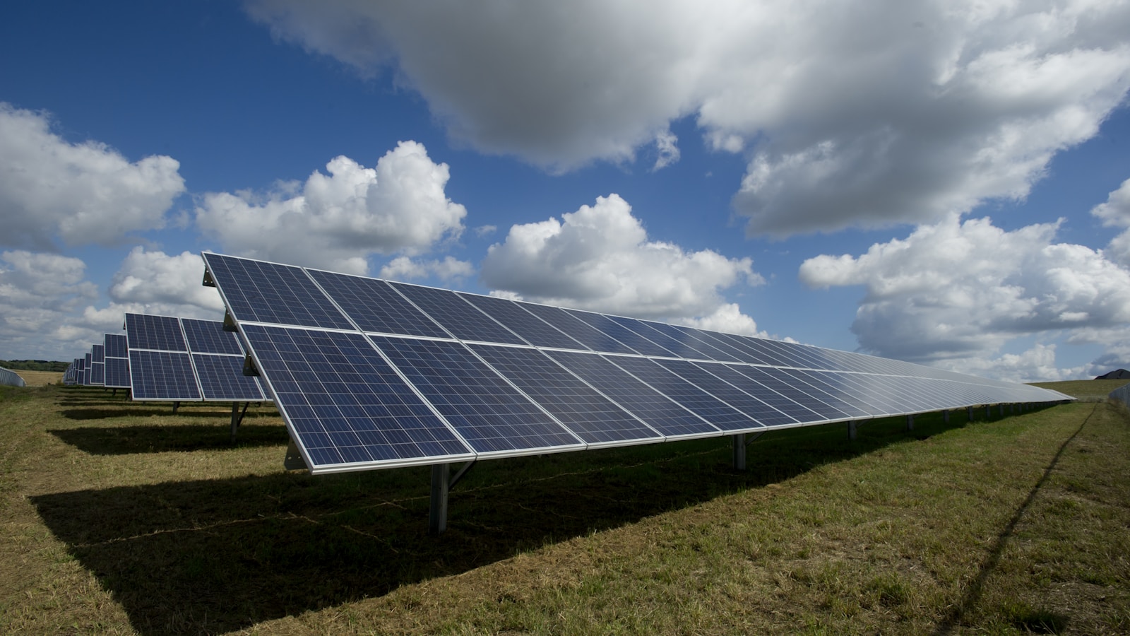 Illustrative technology context for Green Energy & Carbon & ESG; not an OBRAS client project