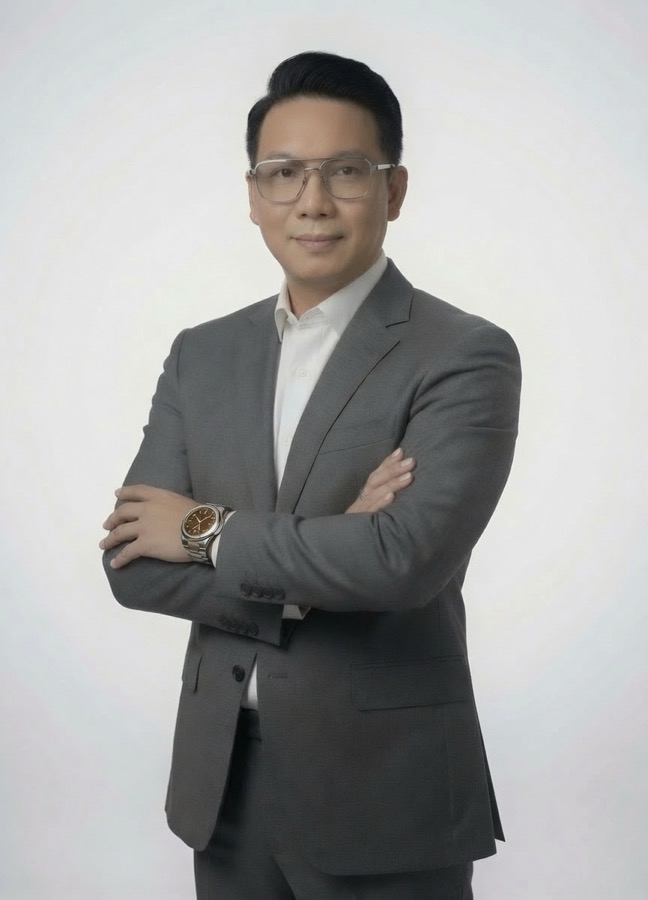AKKARAPOL Sukta (TONY), Executive Chairman and CEO